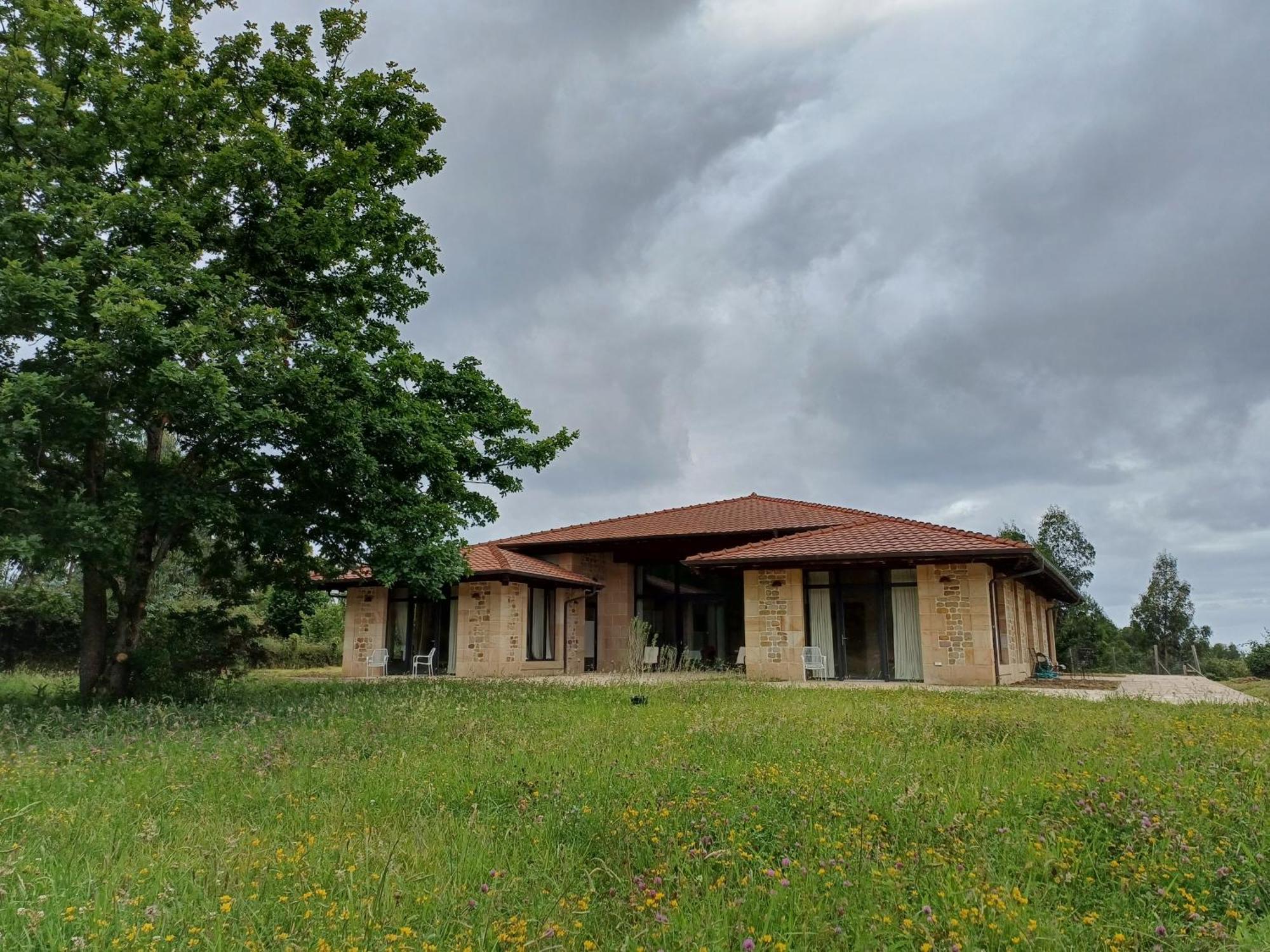 Amplio Apartamento Con Jardin En Casa Rural Haritza Con Vistas Al Mar Ea Bagian luar foto