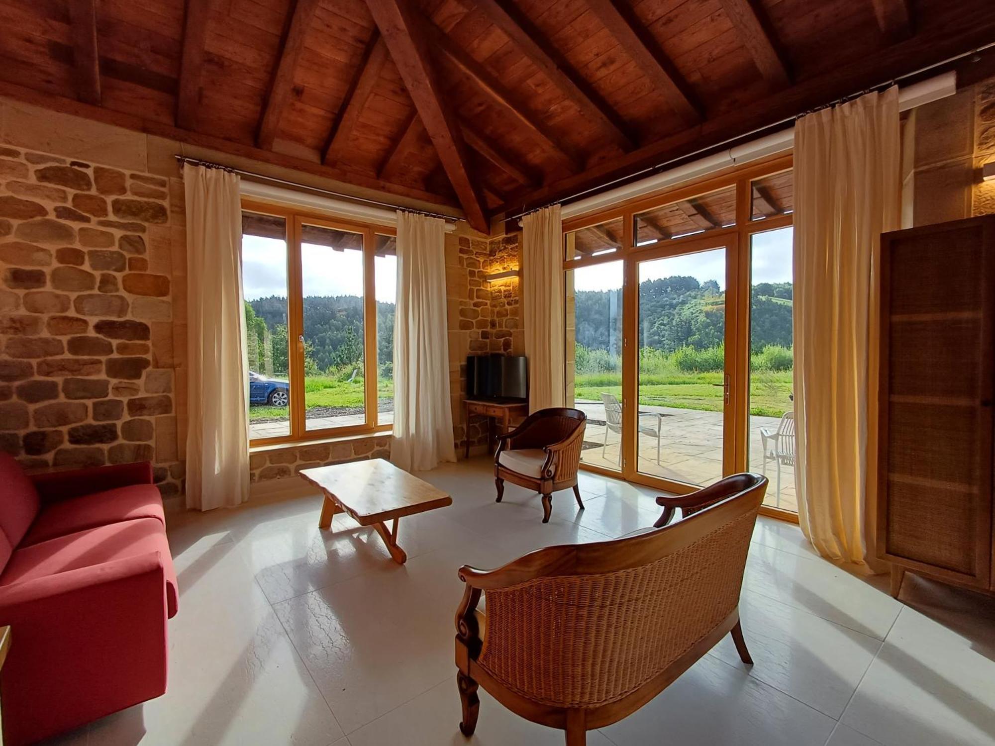 Amplio Apartamento Con Jardin En Casa Rural Haritza Con Vistas Al Mar Ea Bagian luar foto