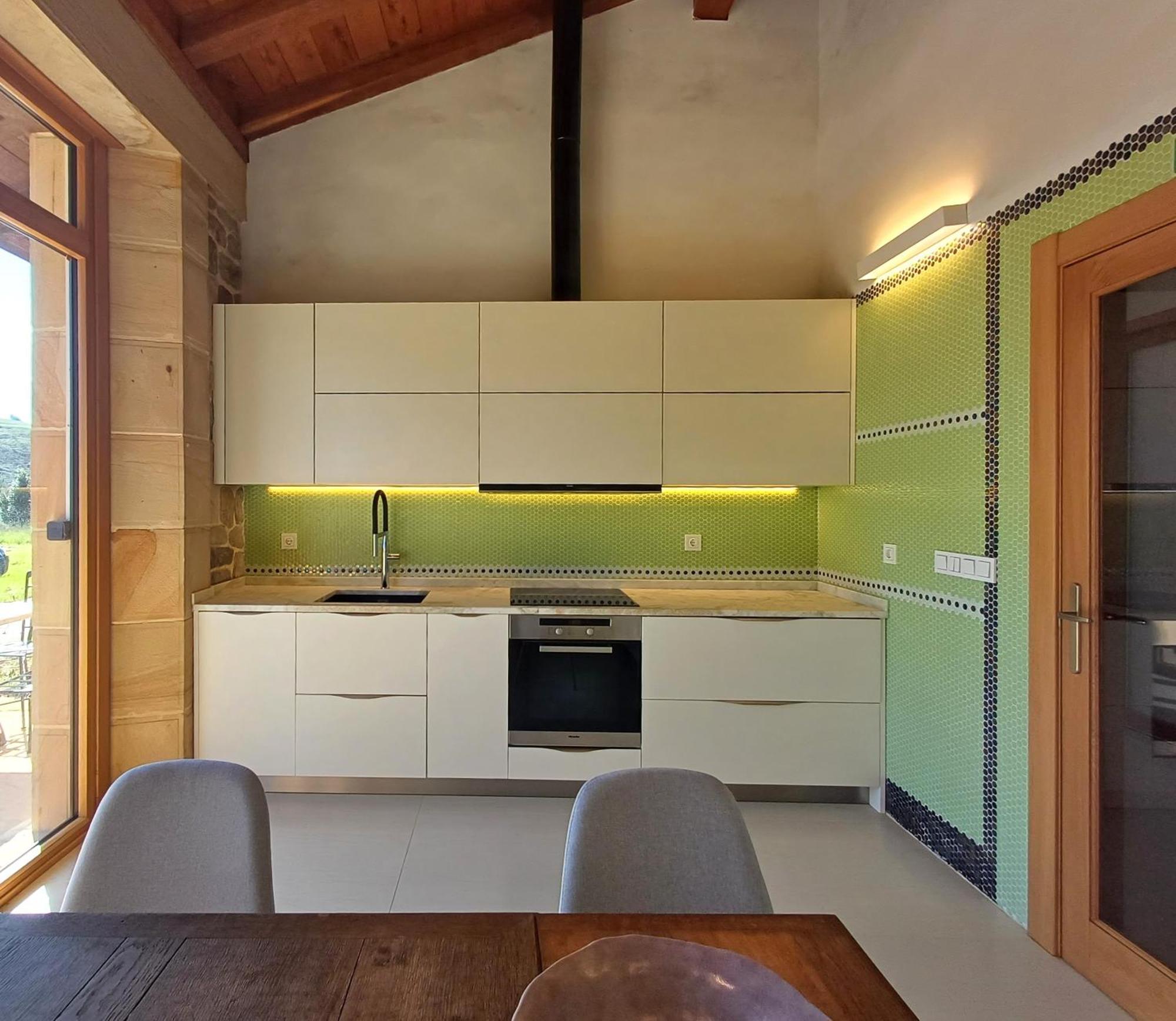 Amplio Apartamento Con Jardin En Casa Rural Haritza Con Vistas Al Mar Ea Bagian luar foto